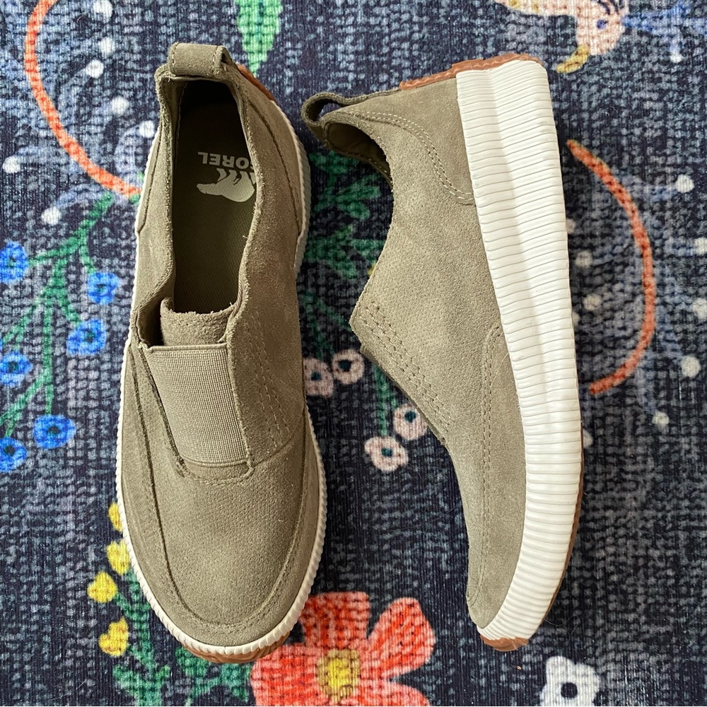 Sorel Womens OUT N ABOUT PLUS SLIP ON Leather Low & Mid Sage Size 7.5